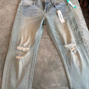 Vigoss Women's Distressed Jeans NWT